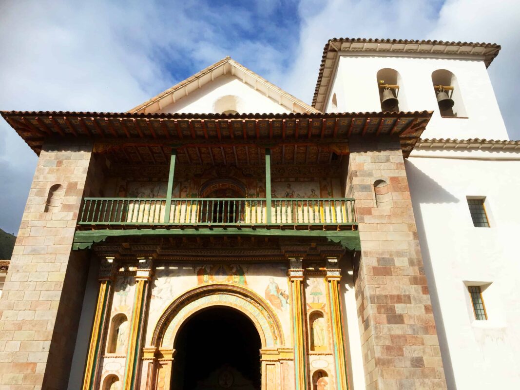 Cusco to Puno Peru Travel by 9 hours Bus Ride, Cusco to Puno Bus Tour in Peru: What You’ll See Along The Way, Bus from Cusco to Lake Titicaca. Traveling from Cusco to Lake Titicaca