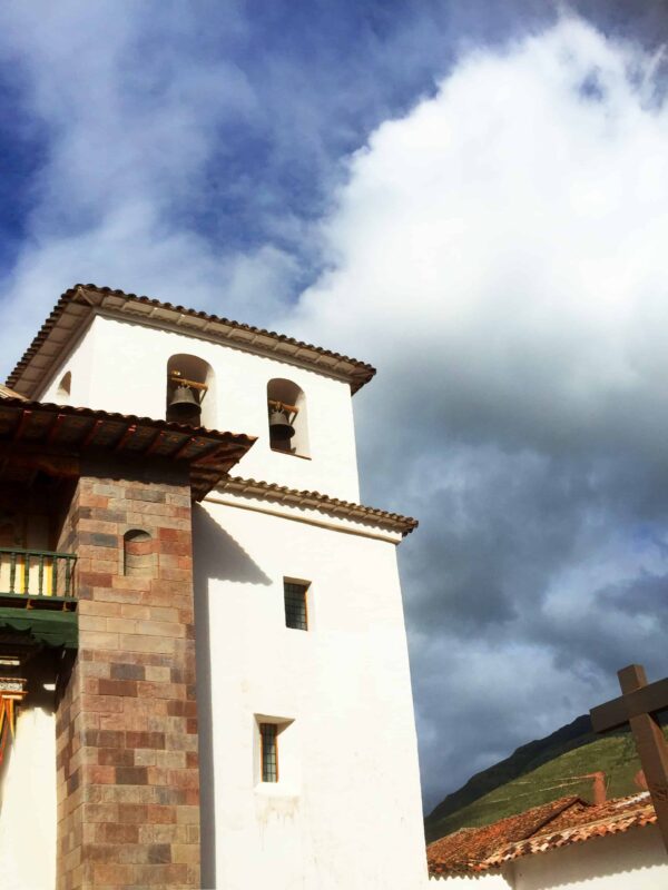 Cusco to Puno Peru Travel by 9 hours Bus Ride, Cusco to Puno Bus Tour in Peru: What You’ll See Along The Way, Bus from Cusco to Lake Titicaca. Traveling from Cusco to Lake Titicaca