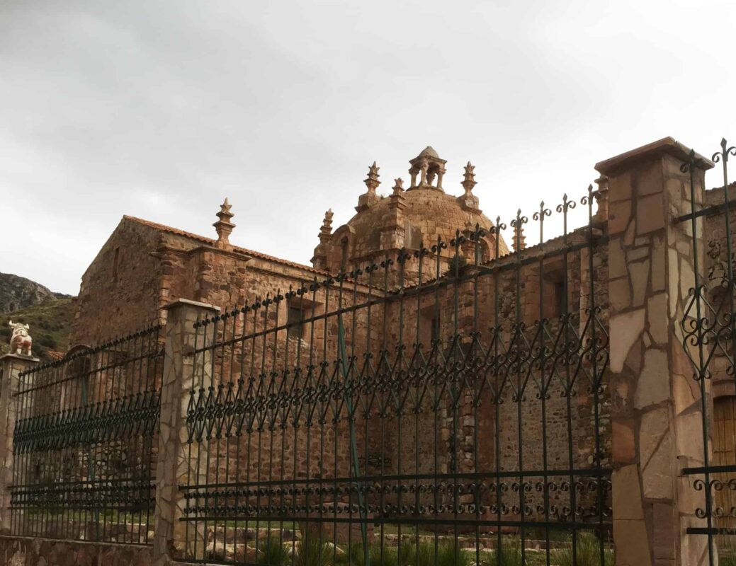 Cusco to Puno Peru Travel by 9 hours Bus Ride, Cusco to Puno Bus Tour in Peru: What You’ll See Along The Way, Bus from Cusco to Lake Titicaca. Traveling from Cusco to Lake Titicaca