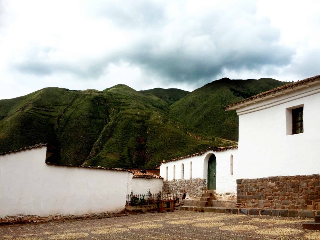 Cusco to Puno Peru Travel by 9 hours Bus Ride, Cusco to Puno Bus Tour in Peru: What You’ll See Along The Way, Bus from Cusco to Lake Titicaca. Traveling from Cusco to Lake Titicaca