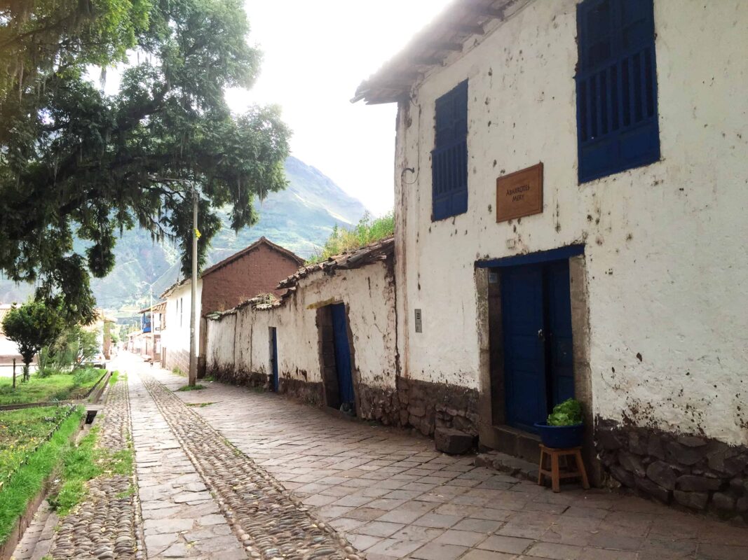 Cusco to Puno Peru Travel by 9 hours Bus Ride, Cusco to Puno Bus Tour in Peru: What You’ll See Along The Way, Bus from Cusco to Lake Titicaca. Traveling from Cusco to Lake Titicaca