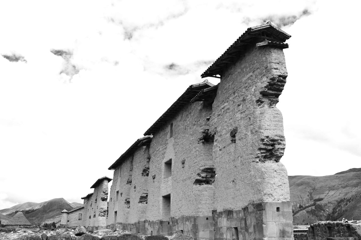 Cusco to Puno Peru Travel by 9 hours Bus Ride, Cusco to Puno Bus Tour in Peru: What You’ll See Along The Way, Bus from Cusco to Lake Titicaca. Traveling from Cusco to Lake Titicaca