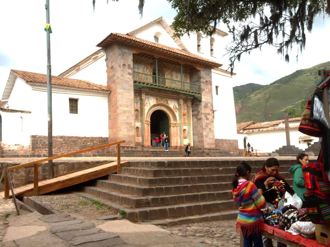 Cusco to Puno Peru Travel by 9 hours Bus Ride, Cusco to Puno Bus Tour in Peru: What You’ll See Along The Way, Bus from Cusco to Lake Titicaca. Traveling from Cusco to Lake Titicaca