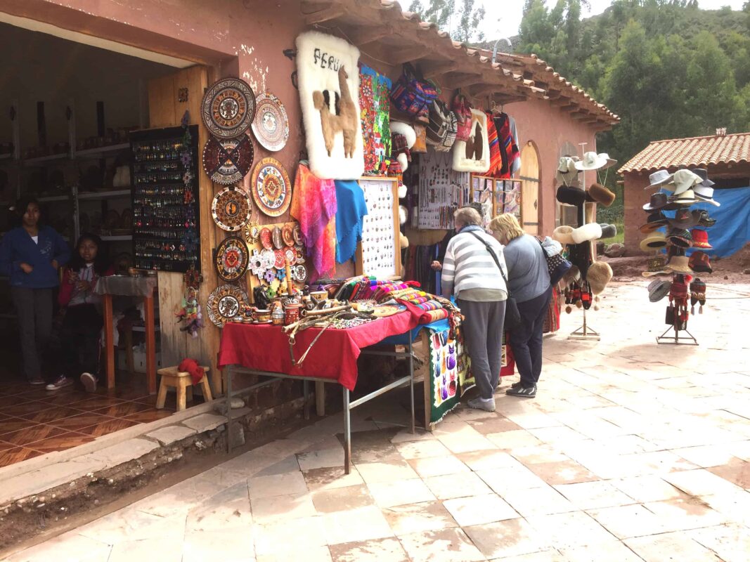 Cusco to Puno Peru Travel by 9 hours Bus Ride, Cusco to Puno Bus Tour in Peru: What You’ll See Along The Way, Bus from Cusco to Lake Titicaca. Traveling from Cusco to Lake Titicaca