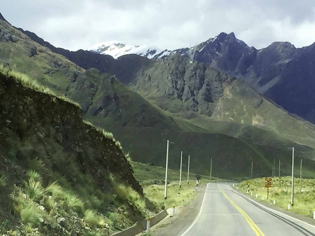 Cusco to Puno Peru Travel by 9 hours Bus Ride, Cusco to Puno Bus Tour in Peru: What You’ll See Along The Way, Bus from Cusco to Lake Titicaca. Traveling from Cusco to Lake Titicaca