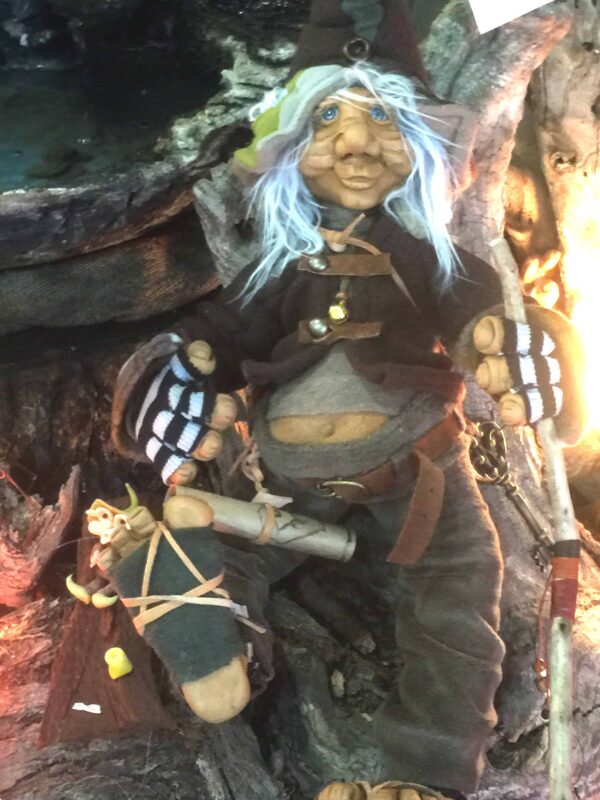 Explore the town or village of El Chaltén Argentina before trekking Mount Fitz Roy Mountain. Los Glaciares National Park in the Argentinean Patagonia. Street Photography in Town of El Chaltén Argentina South America, Travel Photography in El Chaltén Argentina South America blog by Dr Zenaidy Castro