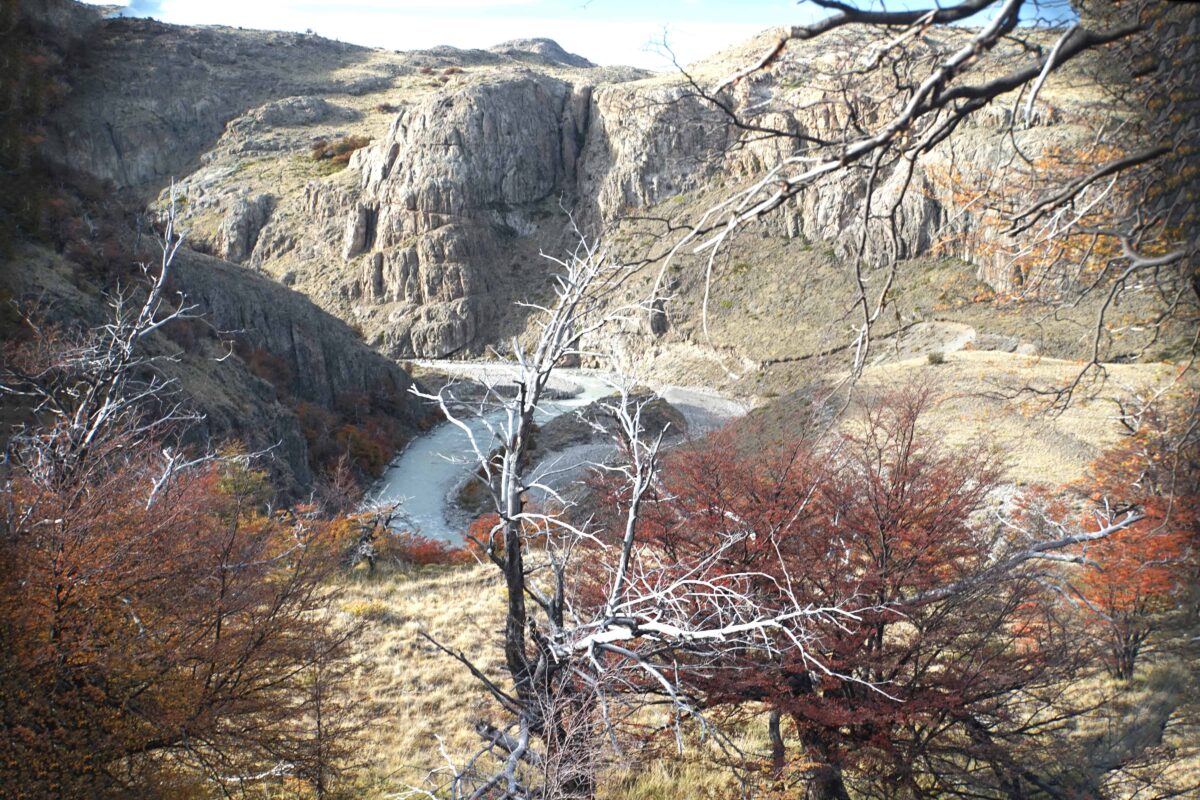 Hiking to Mount Fitz Roy and Hiking to Laguna de los Tres in El Chaltén, Sendero al Fitz Roy, Cerro Fitz Roy Patagonia, the trail to Mount Fitz Roy and Laguna de los Tres. Fitz Roy Trek as one of Patagonia's Best Hikes, Patagonia South America