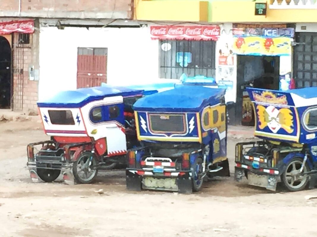 Cusco to Puno Peru Travel by 9 hours Bus Ride, Cusco to Puno Bus Tour in Peru: What You’ll See Along The Way, Bus from Cusco to Lake Titicaca. Traveling from Cusco to Lake Titicaca