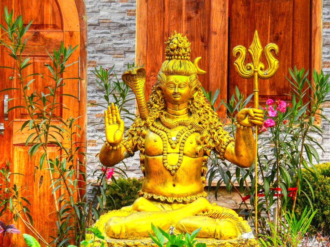 Street Photography in India, Street Photos in Rural India, Travel Photography blog by Dr Zenaidy Castro, travel blogger and wanderlust blogger life blog life travel blogging India