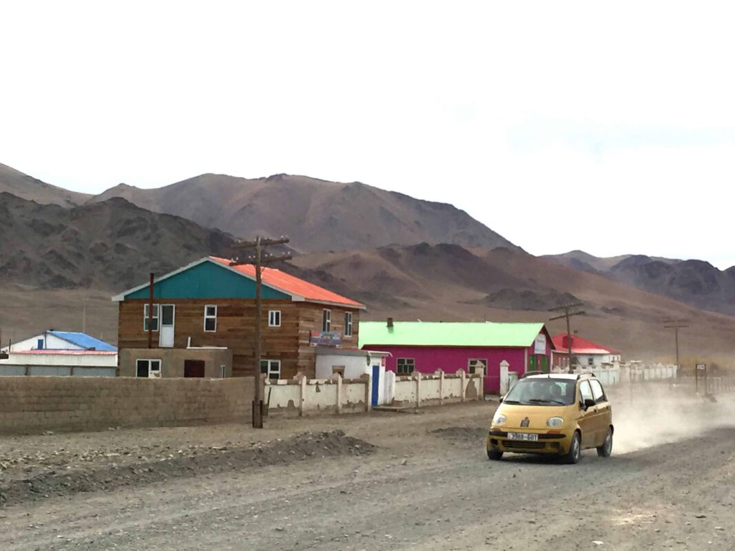 Ölgii, the extreme West Province of Mongolia, Mongolia Travel Guide, The center of the predominantly Kazakh region of Mongolia, Mongolian Travel, West of Mongolia borders the People's Republic of China to the South and Russia to west and north