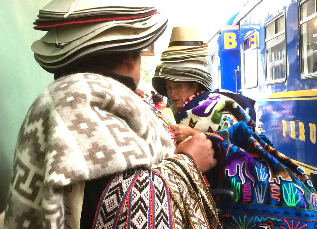 Peru Rail Vistadome Panoramic Trains to Machu Picchu, Luxury Trains to Machu Picchu, Vistadome Observatory Train Travel Plan, Vistadome Train to Machu Picchu