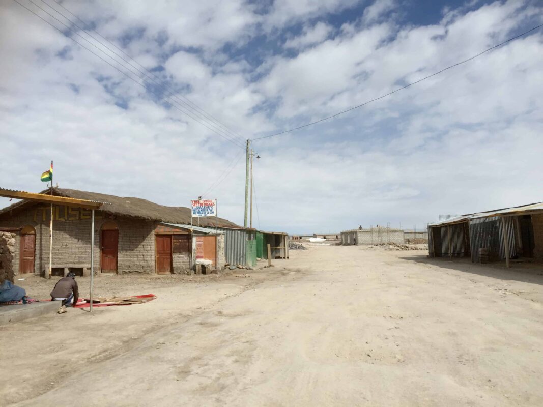 Salar De Uyuni Salt Flats, Bolivia's Desert, Salt Flat Bolivia South America, Bolivia Salt Flats Uyuni, Uyuni Salt Flats The Deserts Of Bolivia, Uyuni Bolivia Salt Flat Tours