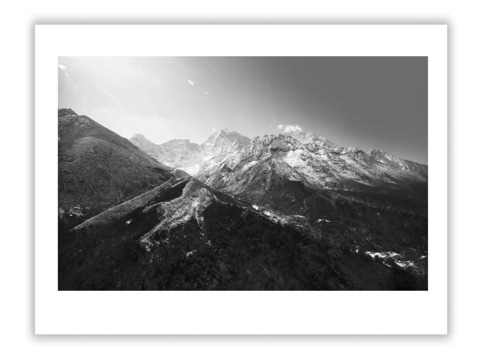 Displaying Photography and Abstract Art with Impact