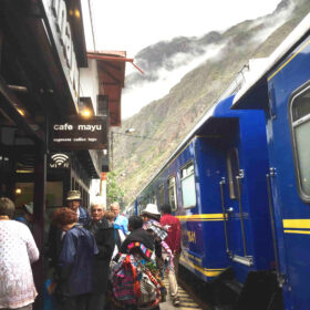 Peru Rail Vistadome Panoramic Trains to Machu Picchu, Luxury Trains to Machu Picchu, Vistadome Observatory Train Travel Plan, Vistadome Train to Machu Picchu
